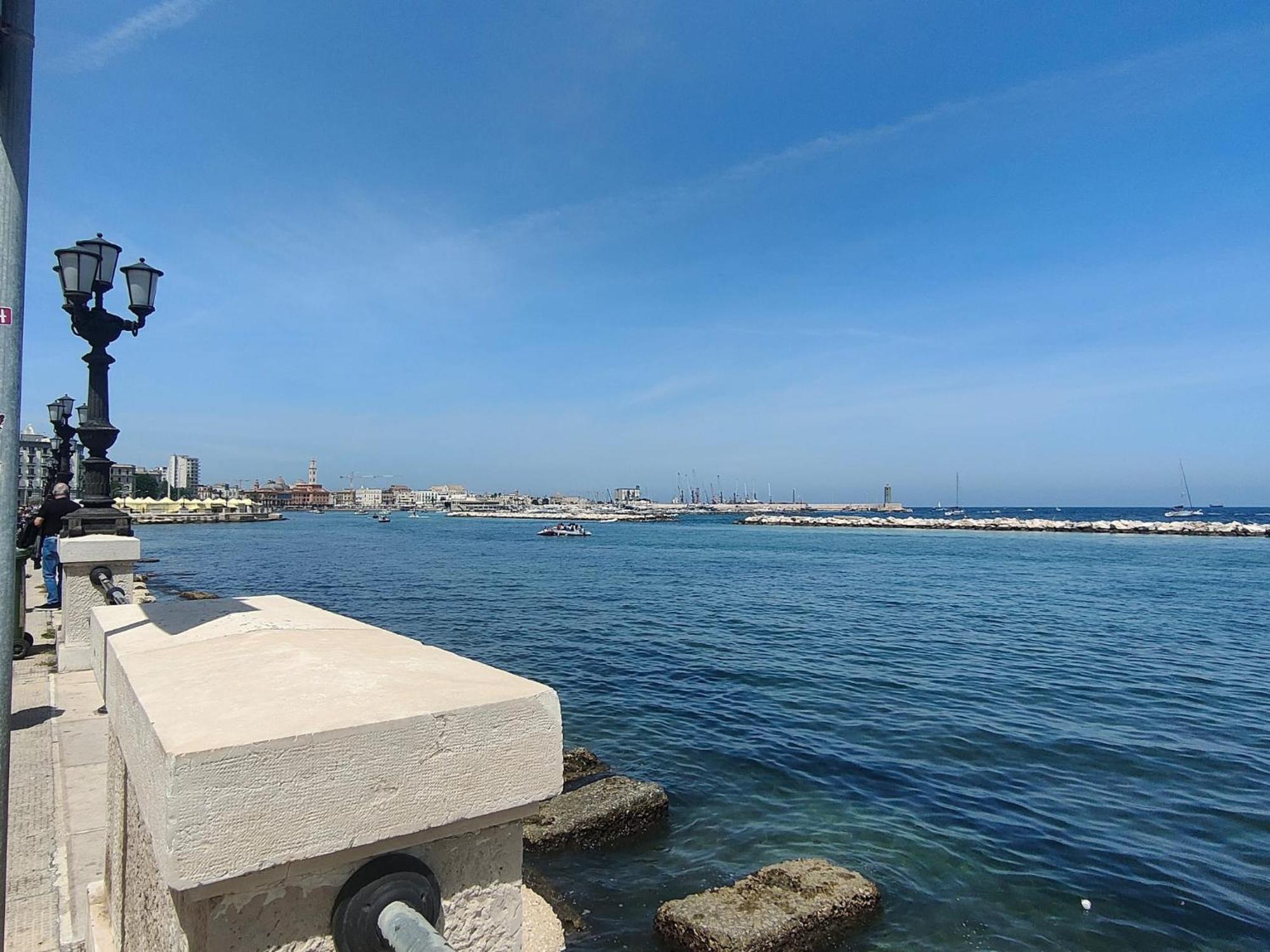 Casa Vacanze Volare Mare Fuori Bari Exterior foto